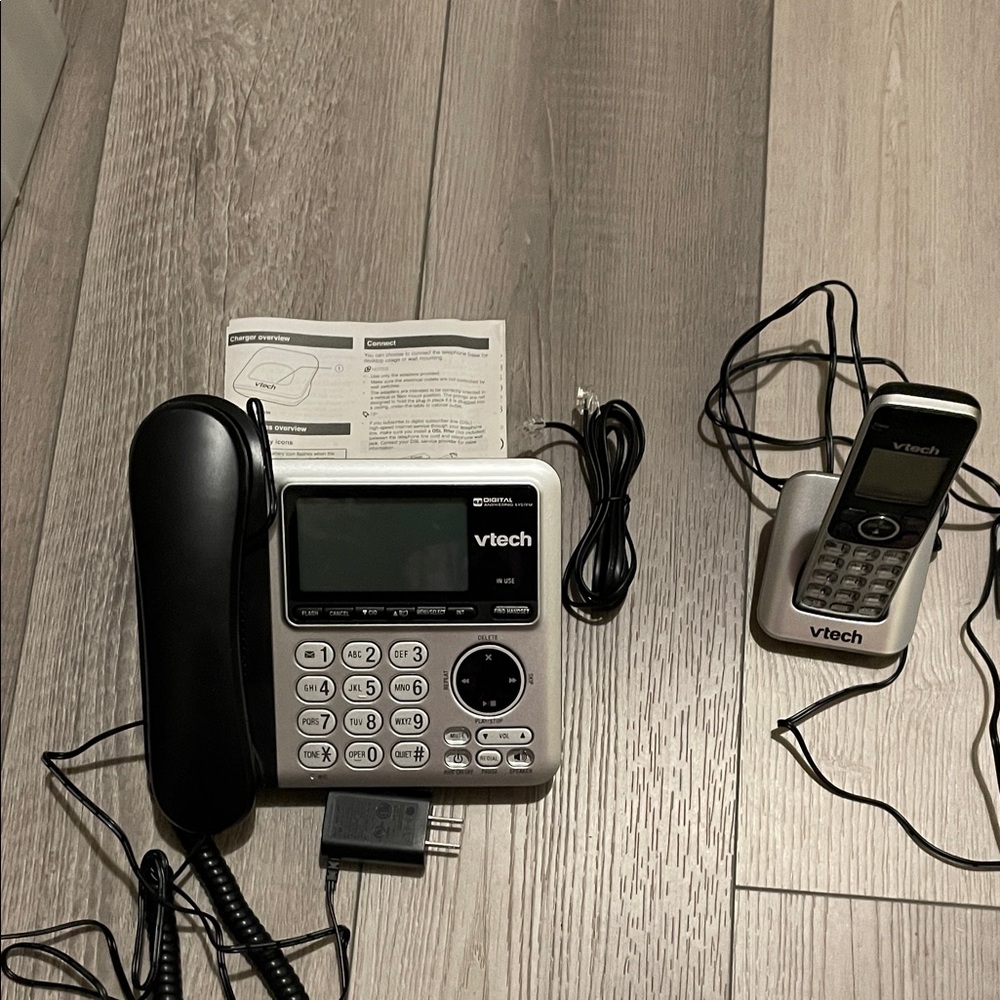 VTech Black and Silver VoIP Home Phone - Picture 4 of 5